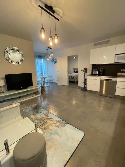 Prado Plage David - Stade Velodrome - Parc Chanot - Luxury Apartment By The Sea Marseille Ngoại thất bức ảnh